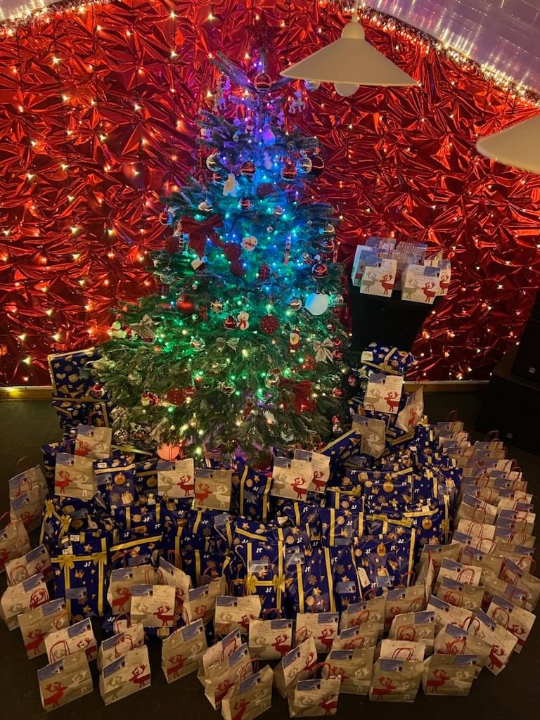 Cadeaux de Noël pour les enfants à La Timone